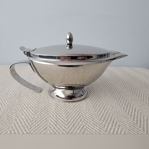 Vintage, Oggi Stainless Gravy Boat with Attached Lid 8.5in L x 5in H x 5in W